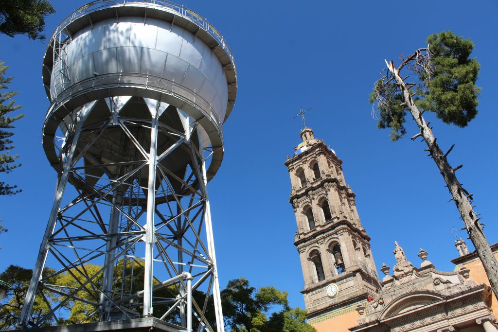 BOLA DE AGUA, ESTRUCTURA ICÓNICA DE CELAYA